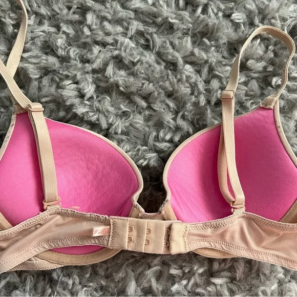 Victoria’s Secret tan Bra - Picture 2 of 3
